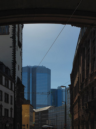 Fotos Dresdner Bank von Seufzerbrücke aus | Frankfurt am Main