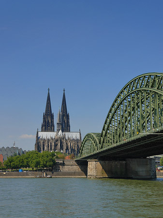 Foto Hohenzollernbrücke am Kölner Dom