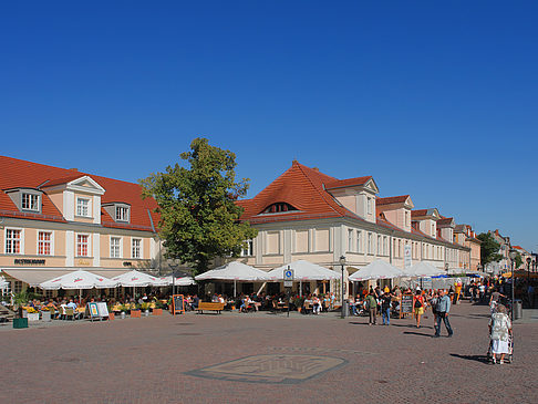 Fußgängerzone der Brandenburger Straße Foto 