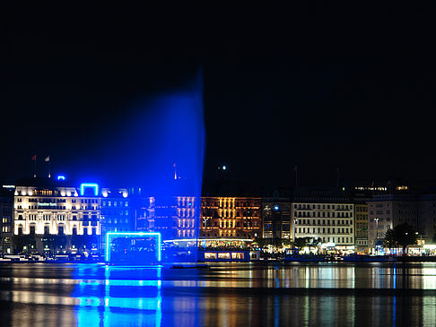 Fotos Fontäne auf der Binnenalster | Hamburg