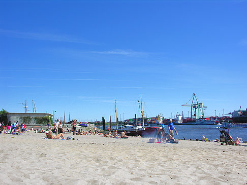 Strand und Hafen von Övelgönne Fotos