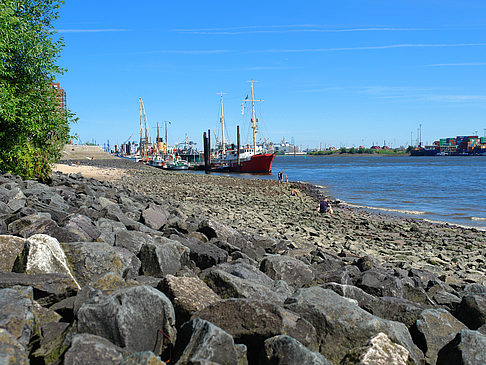 Foto Strand und Hafen von Övelgönne