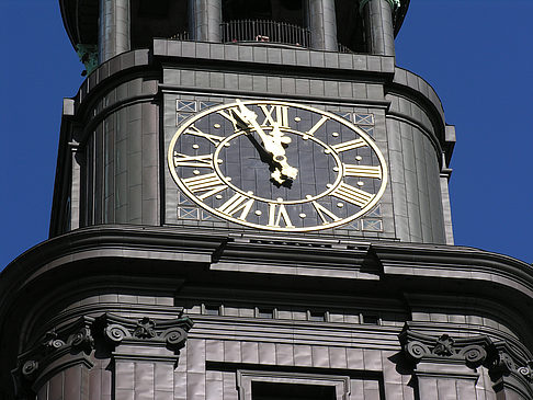 St. Michaelis Kirche - Turm Foto 