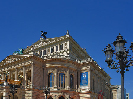 Fotos Alte Oper mit Laterne