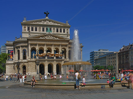 Foto Alte Oper mit Opernplatz - Frankfurt am Main