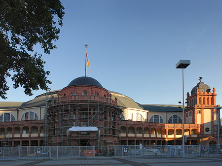 Festhalle auf Messeplatz Fotos