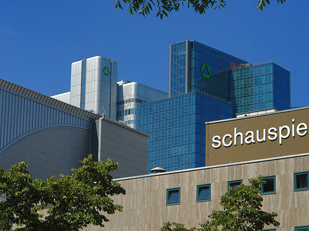 Schauspiel Frankfurt mit Dresdner Bank Foto 