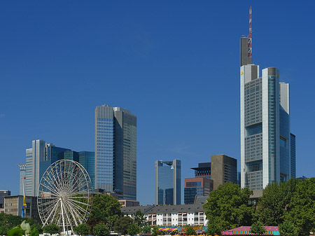 Fotos Skyline von Frankfurt mit Riesenrad