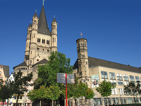 Foto Schild vor Groß St.Martin - Köln