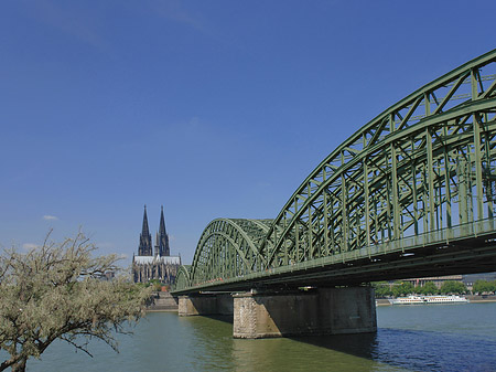 Foto Hohenzollernbrücke am Kölner Dom - Köln