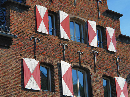 Foto Fenster des Kölnischen Stadtmuseums - Köln