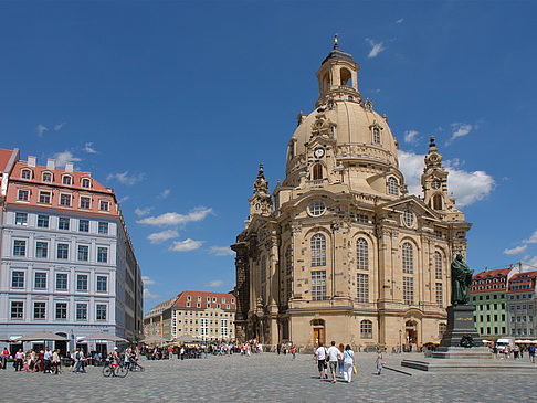 Foto Frauenkirche und Neumarkt